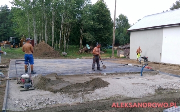 Kostka na placu wiejskim 11.08.217