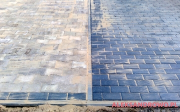 Kostka na placu wiejskim 11.08.217