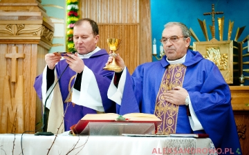 Pierwsza msza ks. Zdzisława Dylnickiego w Obierwi jako proboszcza 04.03.2012 